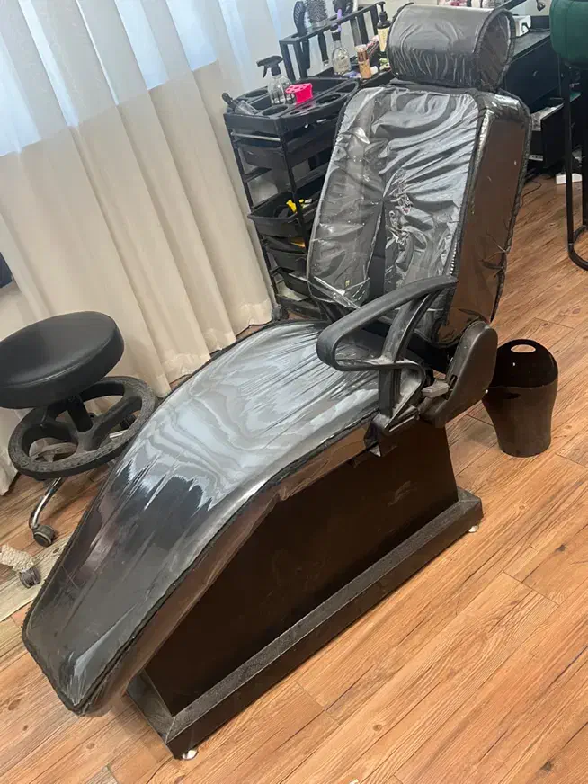 تخت مژه صندلی کپ|آرایشگاه و سالنهای زیبایی|مشهد, هفت تیر (آب و برق)|دیوار