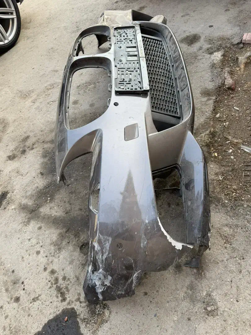 سپر جلو و سینه BMW ۵۲۸|قطعات یدکی و لوازم جانبی|ارومیه, |دیوار