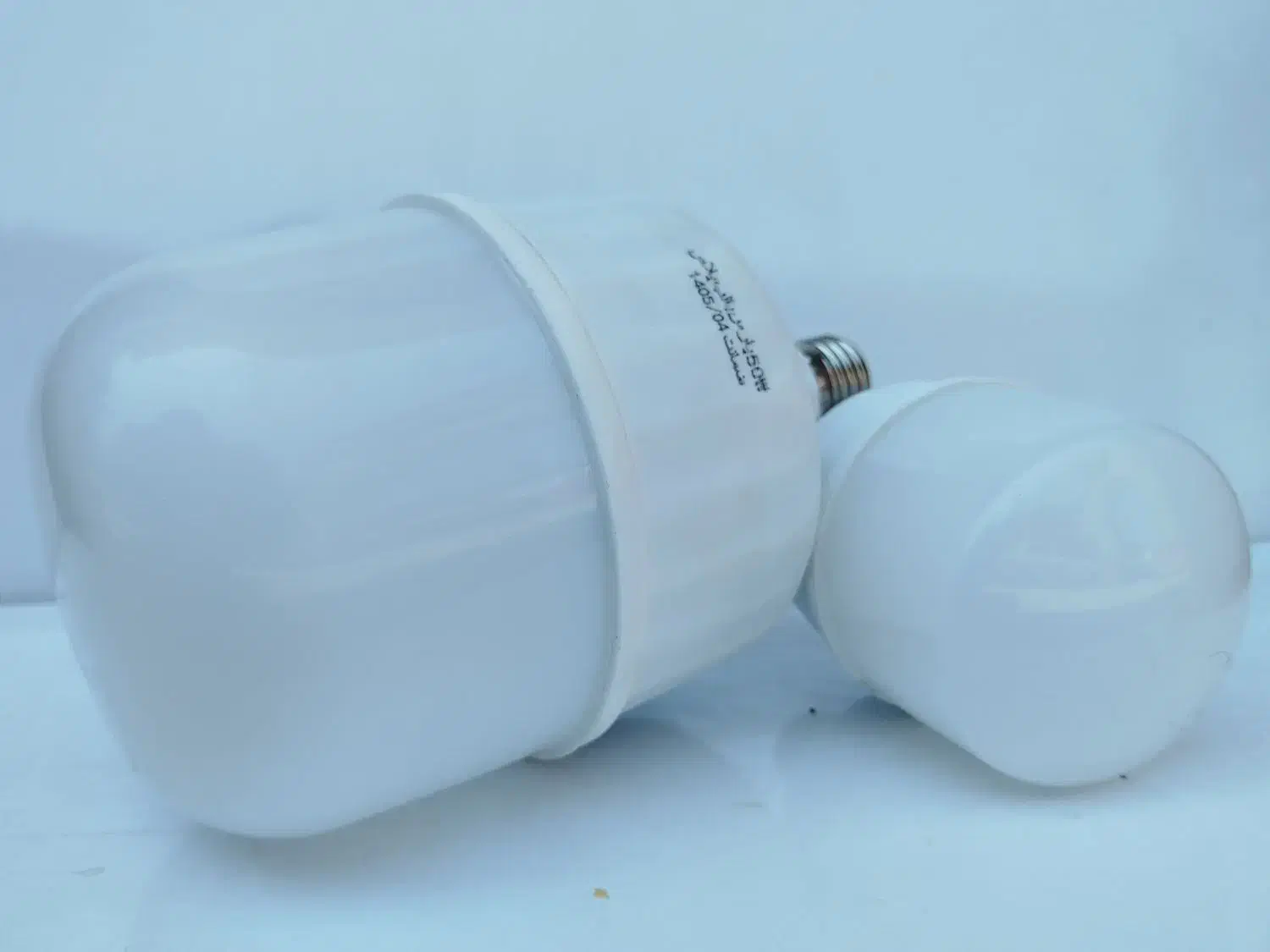 تولیدی لامپ ۲۰w اقتصادی یک سال گارانتی|لامپ و چراغ|بناب, |دیوار