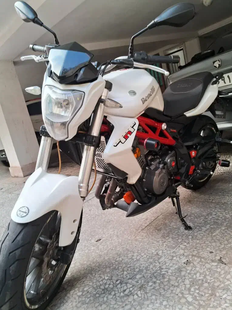 بنلی ۳۰۰در حد صفر|موتورسیکلت|رشت, خمیران زاهدان|دیوار