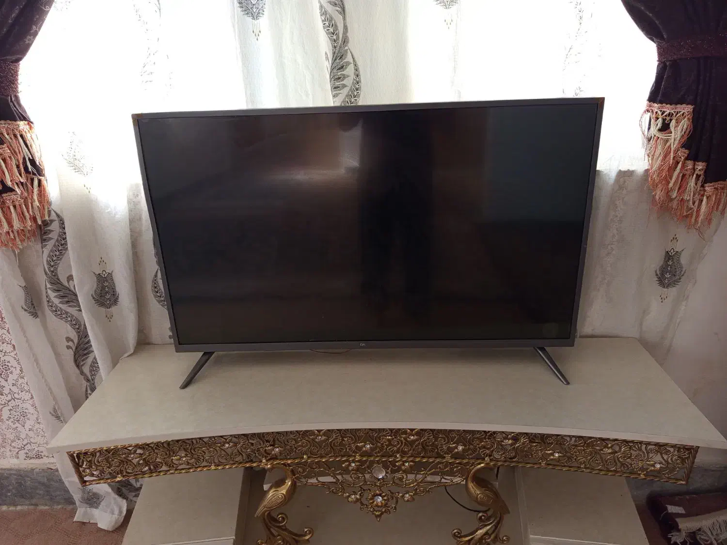 LED شکسته 43اینچ دوو|تلویزیون و پروژکتور|بروجرد, |دیوار