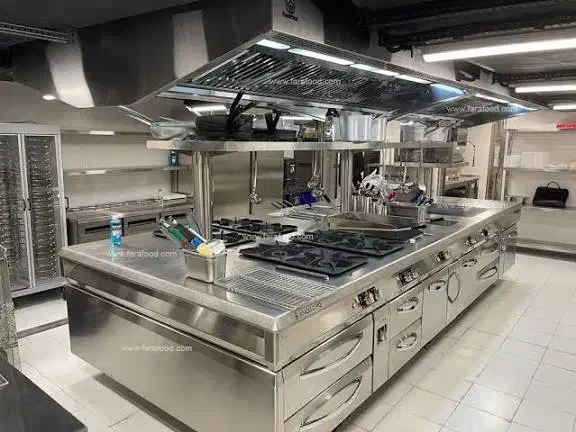 استخدام آشپز و تخته کار|استخدام خدمات فروشگاه و رستوران|ایرانشهر, |دیوار