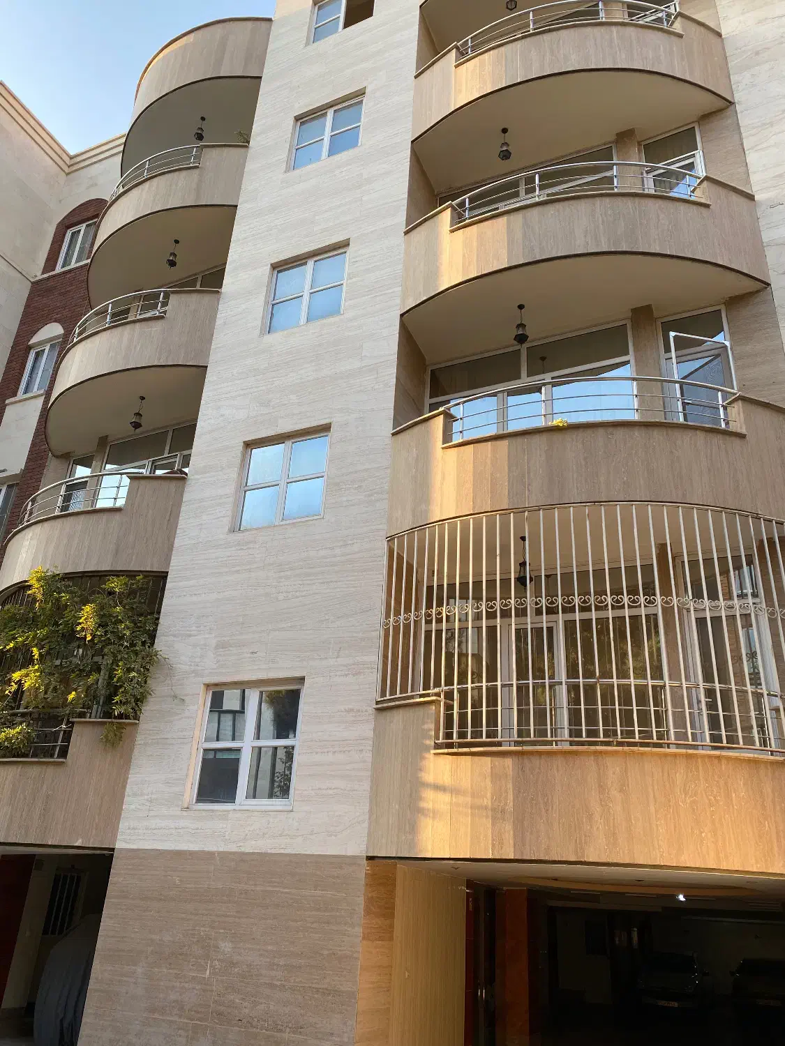 ۱۱۵متری/کارخانه قند/تاپ لوکیشن/تخلیه/خوش‌قیمت|فروش آپارتمان|کرج, کارخانه قند|دیوار