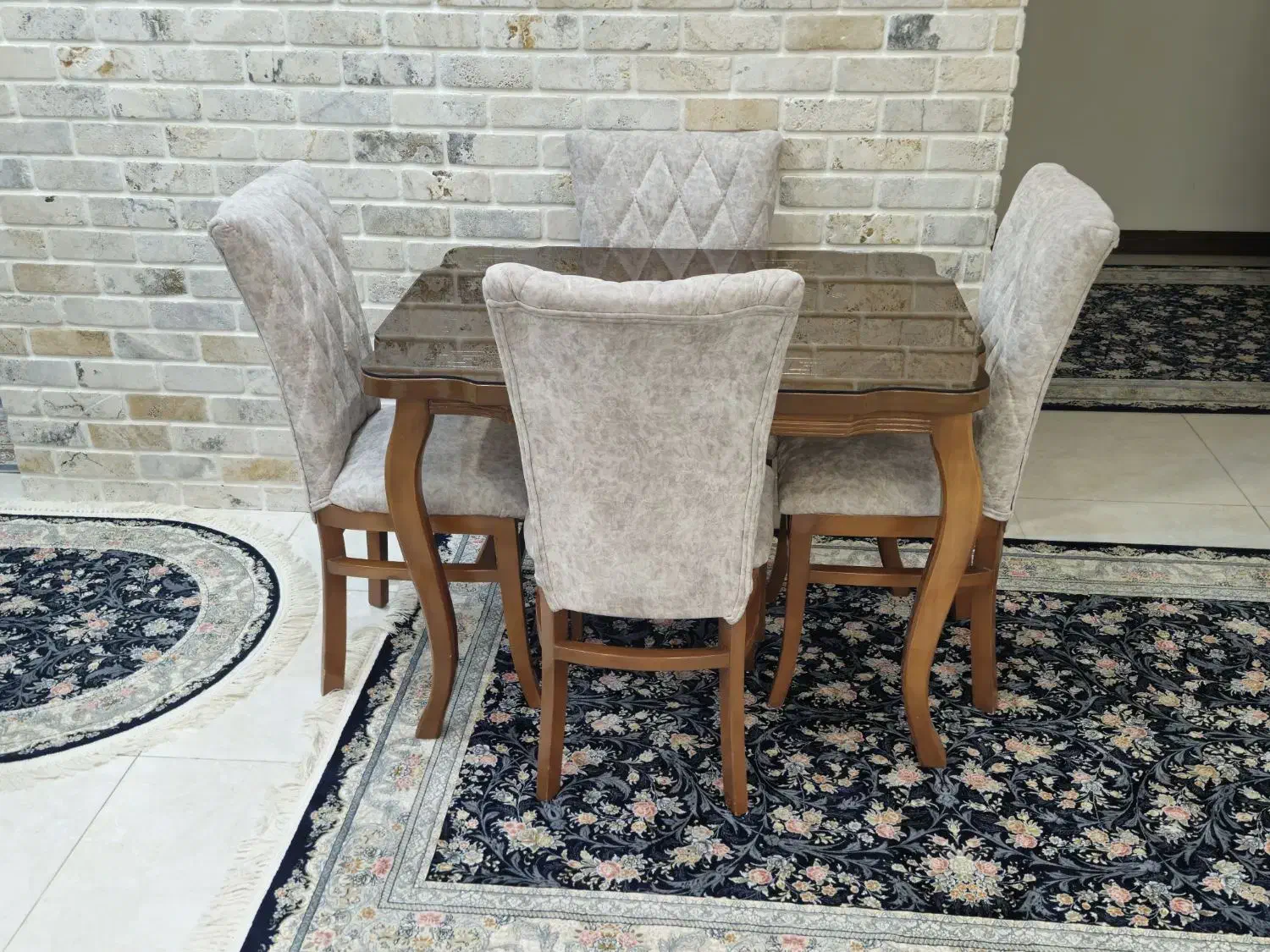 میز ناهار خوری|میز و صندلی غذاخوری|فردیس, نسترن غربی|دیوار