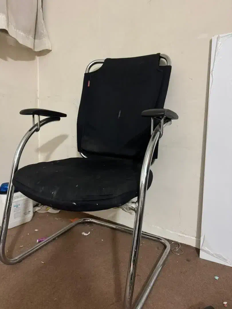 صندلی کنفرانسی جلیقه ای نیلپر nilper مدل۷۱۲ درحدنو|صندلی و نیمکت|مشهد, رضاشهر|دیوار