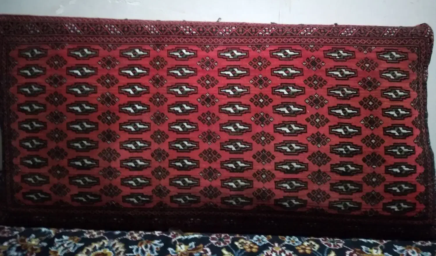 دو عدد پشتی ماشینی|پشتی|ساوه, |دیوار