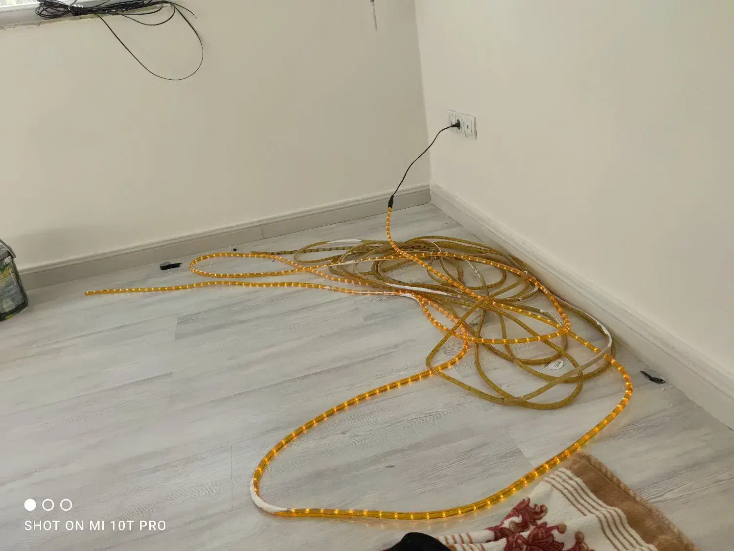 ریسه نور مخفی|ریسه و چراغ تزئینی|زنجان, |دیوار