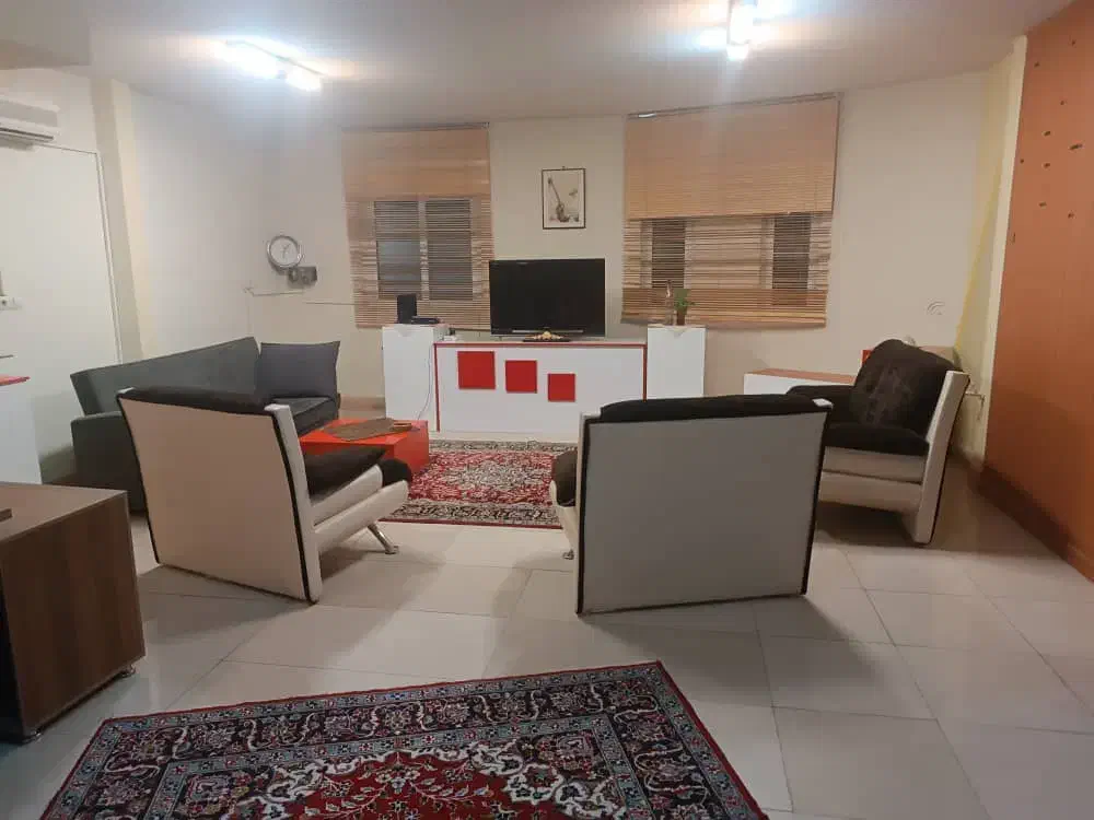 منزل مبله /اجاره روزانه/هفتگی|اجارهٔ کوتاه‌مدت آپارتمان و سوئیت|شیراز, آزادی|دیوار