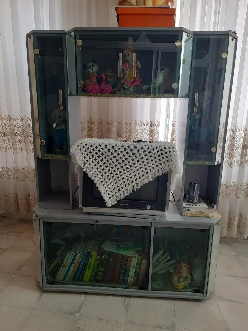 تلویزیون و زیر تلویزیون  در حد نو|تلویزیون و پروژکتور|فسا, |دیوار