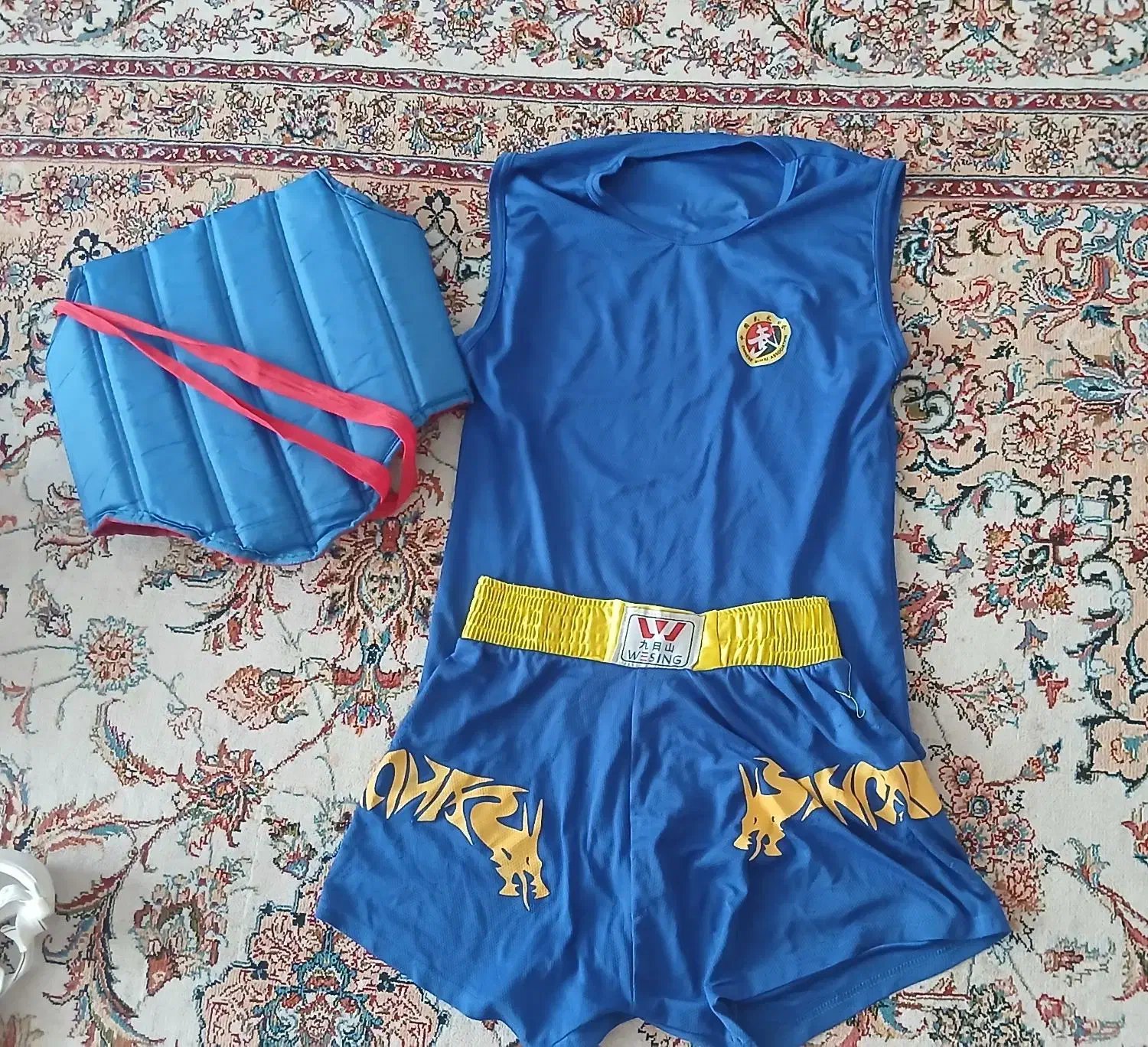 لباس/رزمی/وشو/کامل دستکش کلاه/محافظ|تجهیزات ورزشی|اصفهان, هفتون|دیوار