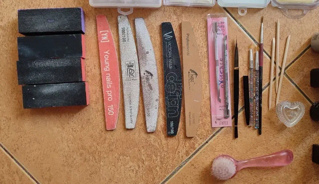 فروش وسایل ناخن|آرایشی، بهداشتی، درمانی|رشت, چمارسرا|دیوار