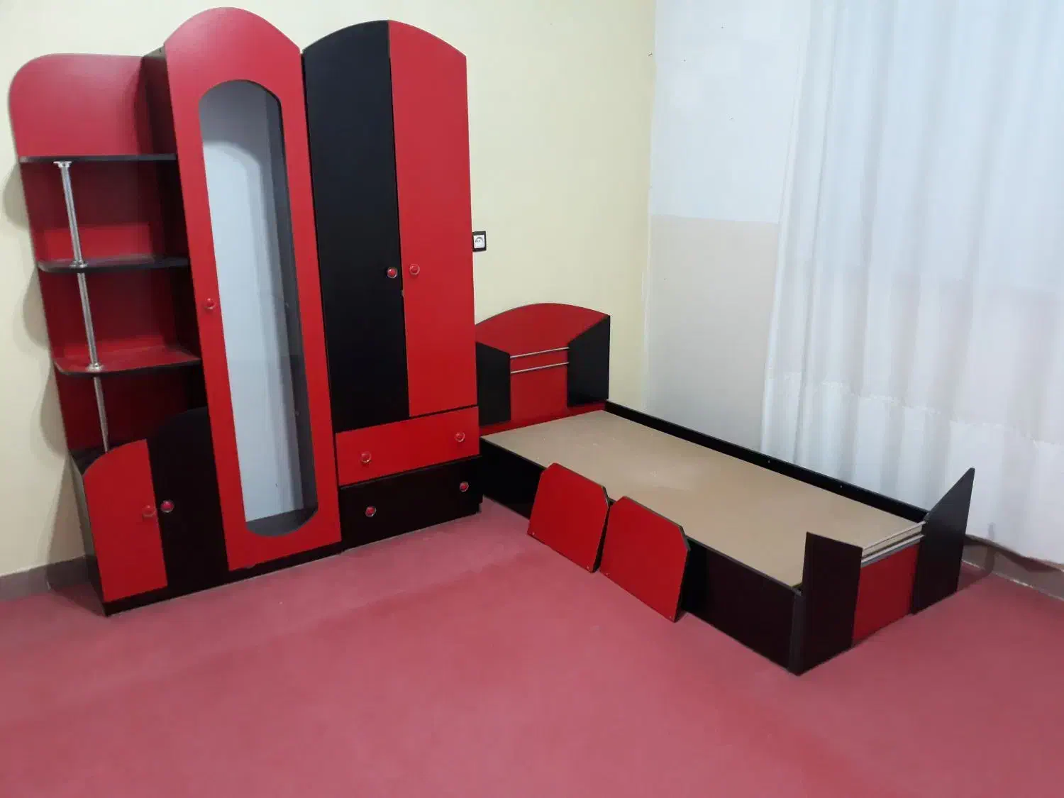 سرویس خواب نوجوان(بزرگسال هم میتونه استفاده کنه)|تخت و سرویس خواب|شیراز, منطقه هوایی شهید دوران|دیوار