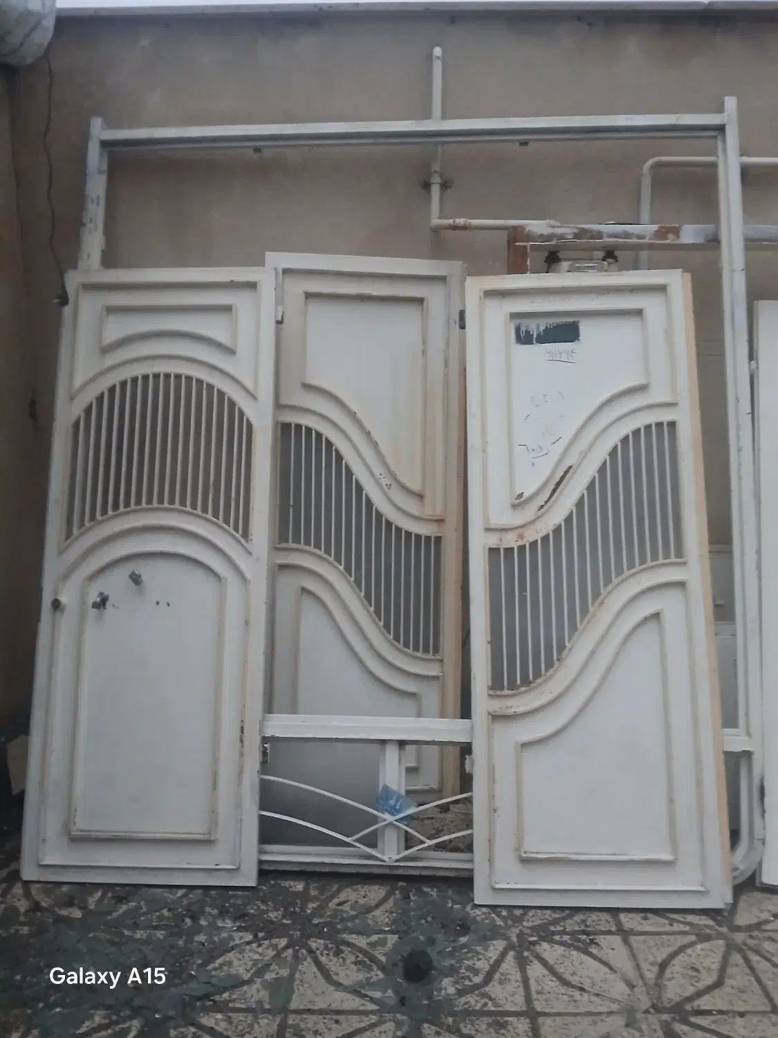 در سه لنگه سالم|مصالح و تجهیزات ساختمان|میانه, |دیوار