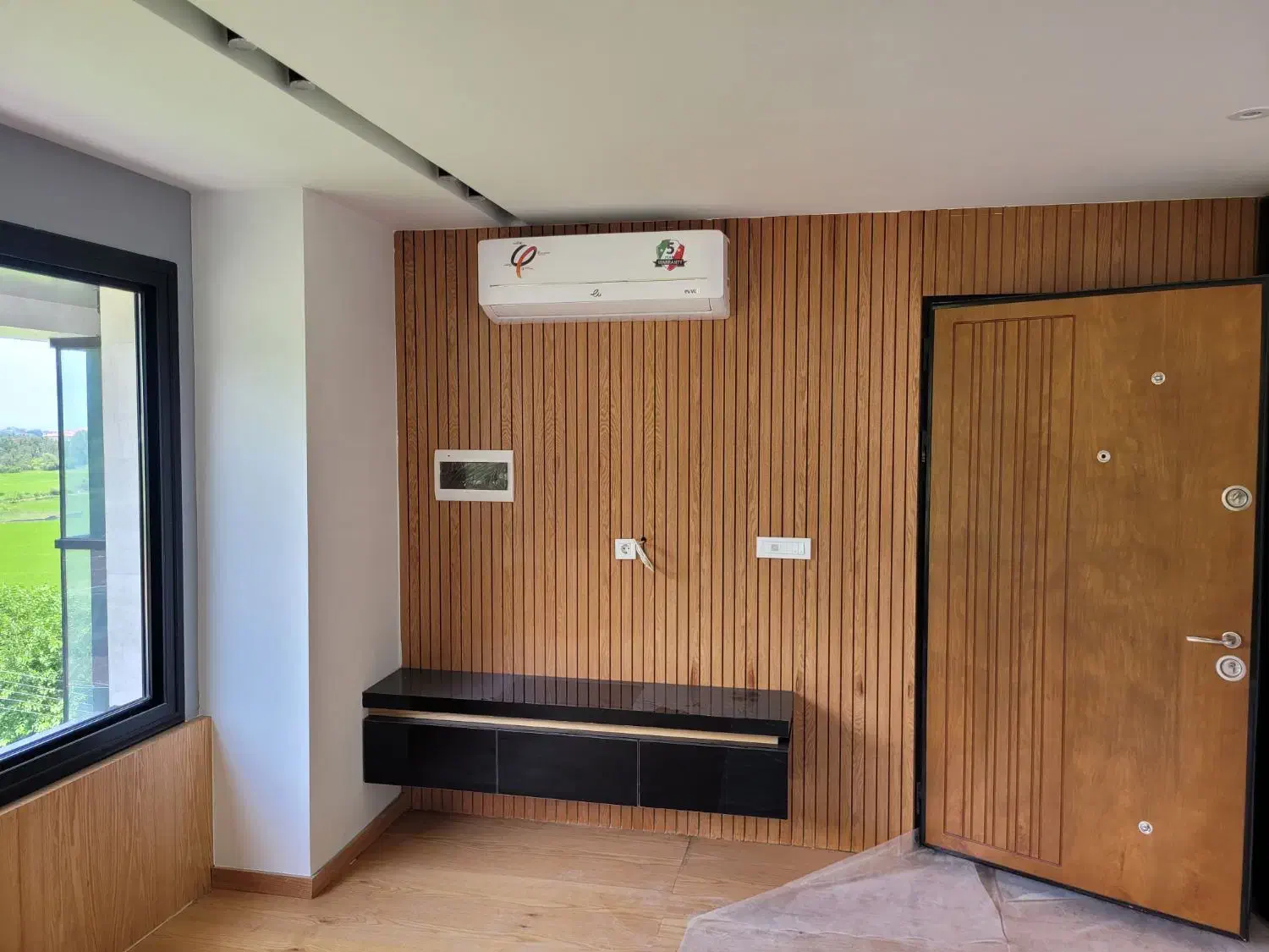 اجرای رنگ پلی اورتان نیم پلی استر سیلر کیلر و ...|خدمات پیشه و مهارت|اصفهان, فجر|دیوار