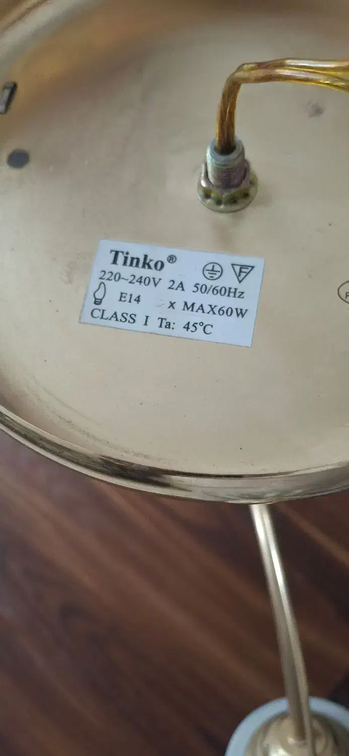 لوستر مارک تینکو اصل بسیار محکم و عالی|لوستر و چراغ آویز|شیراز, حومه شیراز|دیوار