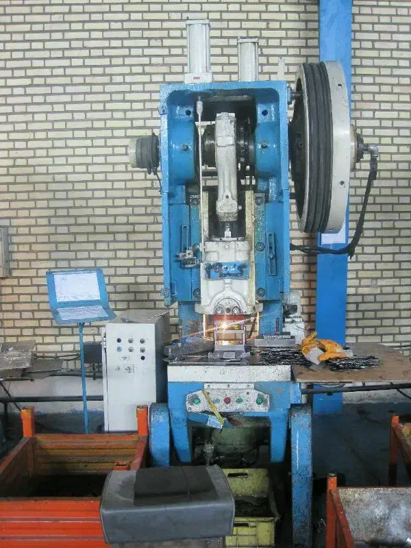 پرس ضربه ای اره نواری جوش co2 سوپردریل سنگ مغناطیس|ماشین‌آلات صنعتی|صفادشت, |دیوار