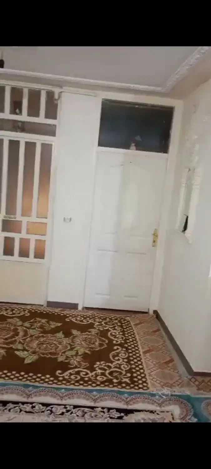 طبقه دوم دوخواب بزرگ کمد دیواری تراس بزرگ|اجارهٔ آپارتمان|کازرون, |دیوار