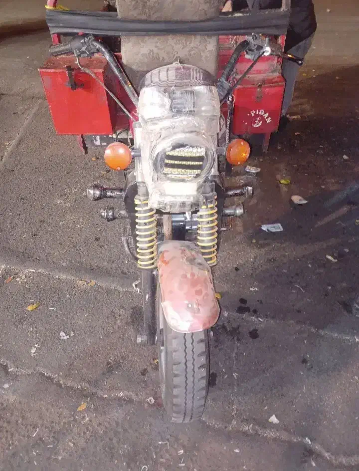 سه چرخ ۲۰۰|موتورسیکلت|تهران, میدان میوه و تره‌بار مرکزی|دیوار