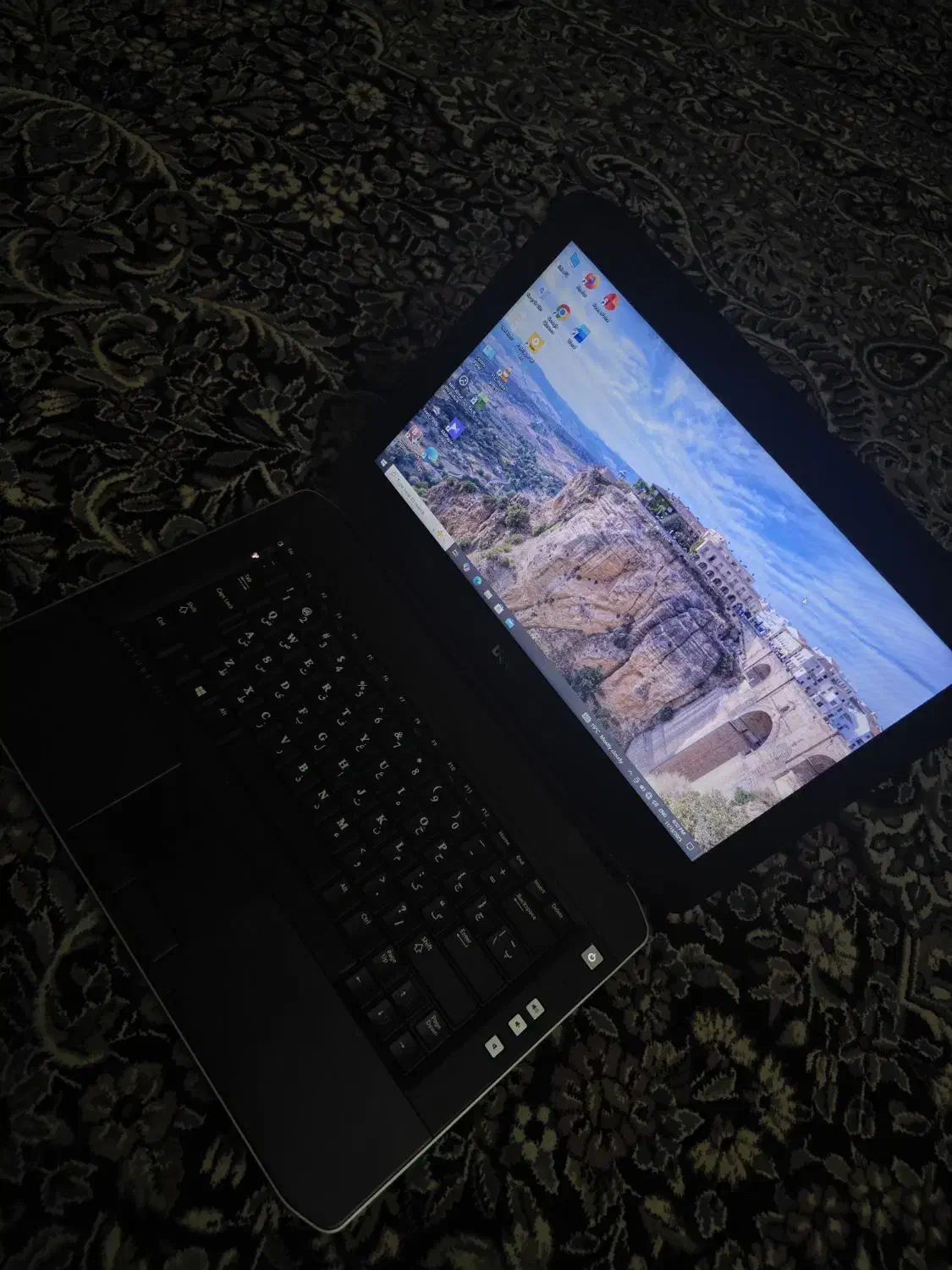 لپتاپ مناسب کارای روزمره و دانشجویی و فیلم|رایانه همراه|بابل, |دیوار