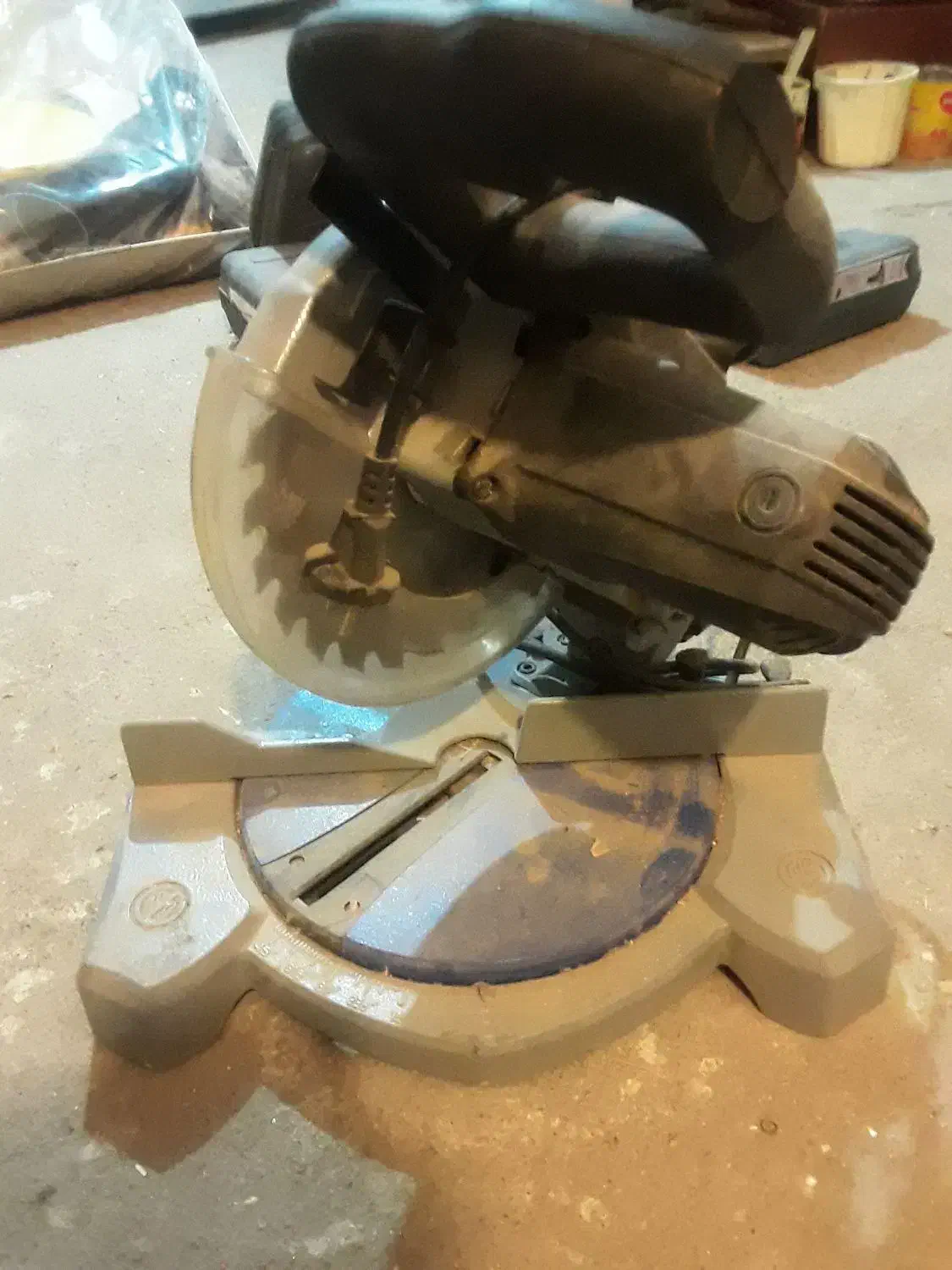 فارسی بر|ابزارآلات|جلفا, |دیوار