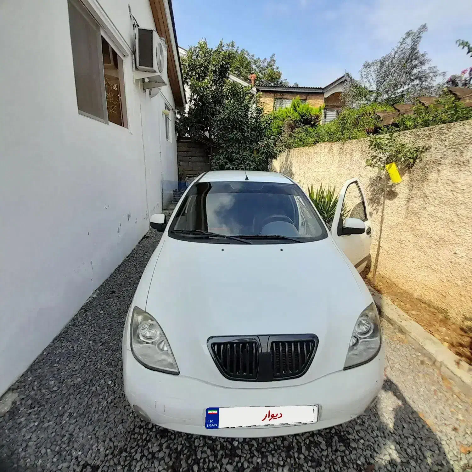 تیبا فروشی تمیز  بی رنگ مدل ۹۵|خودرو سواری و وانت|نوشهر, |دیوار