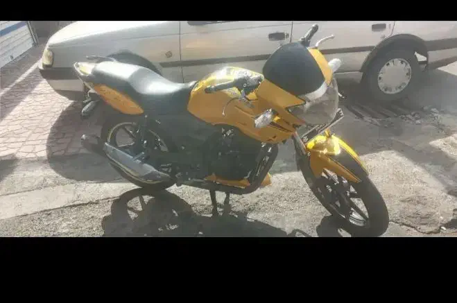 موتور سیکلت آپاچی  مدل ۸۸ پلاک ملی مدارک دار|موتورسیکلت|تهران, زرگنده|دیوار