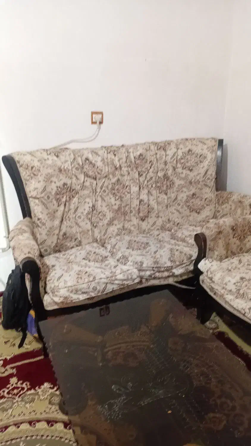 مبل وجلو مبلی|مبلمان خانگی و میز عسلی|هرسین, |دیوار