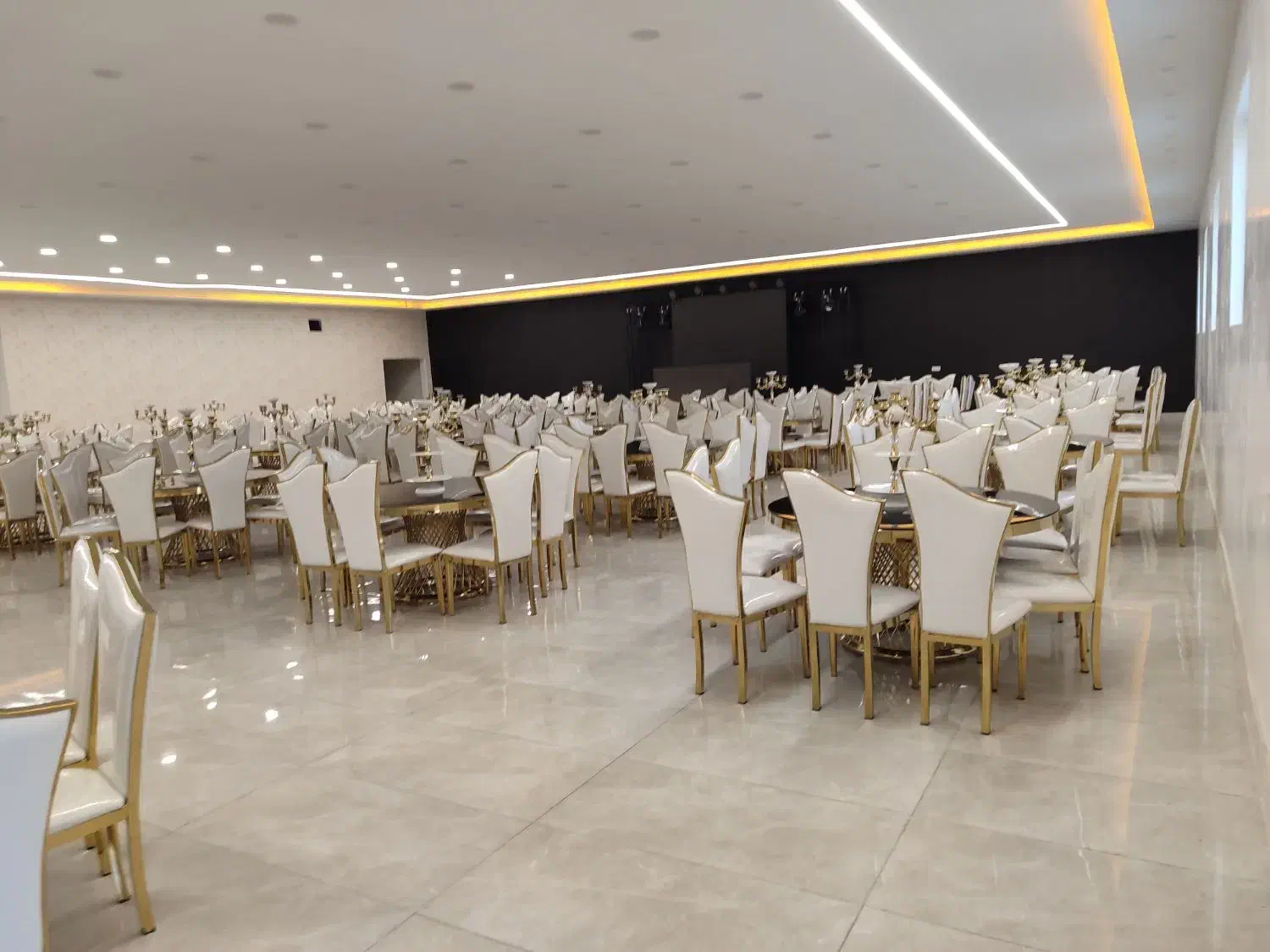 تالار شاهان|خدمات پذیرایی، مراسم|همدان, |دیوار