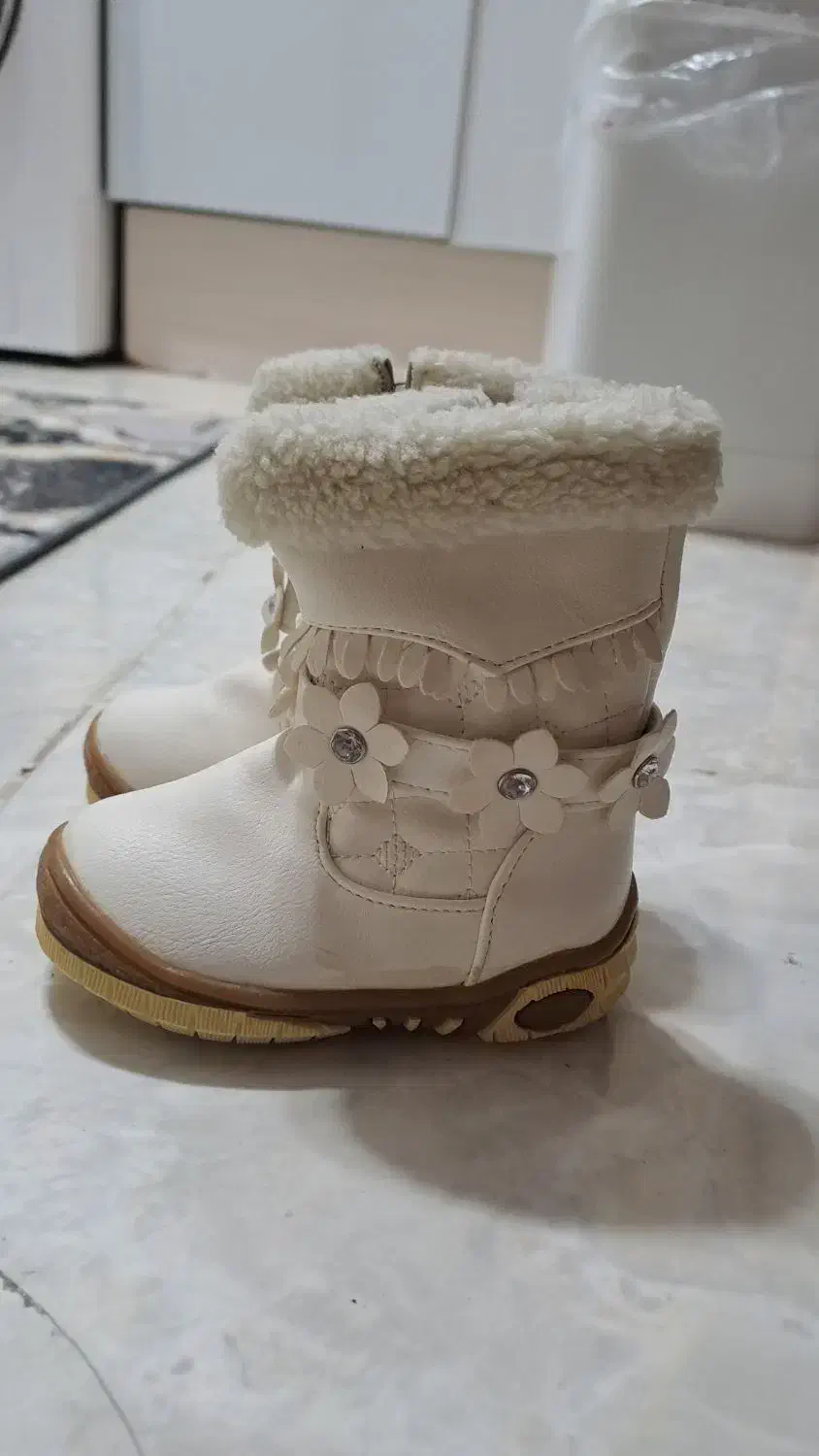 نیم پوت کودک سایز ۲۰|کفش و لباس بچه|بندر کنگان, |دیوار