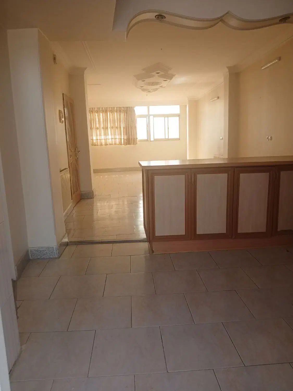 آپارتمان ۱۲۰ متری دو خواب طبقه ۳ ارتش|اجارهٔ آپارتمان|اصفهان, حسینآباد|دیوار