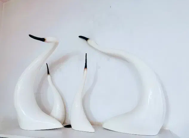 مجسمه دکوری قو سفید|مجسمه، تندیس، ماکت|یزد, |دیوار