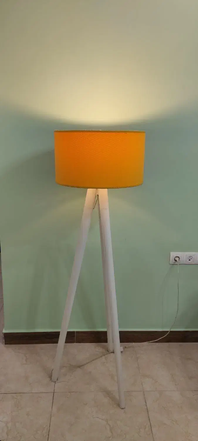 آباژور|چراغ خواب و آباژور|فومن, |دیوار