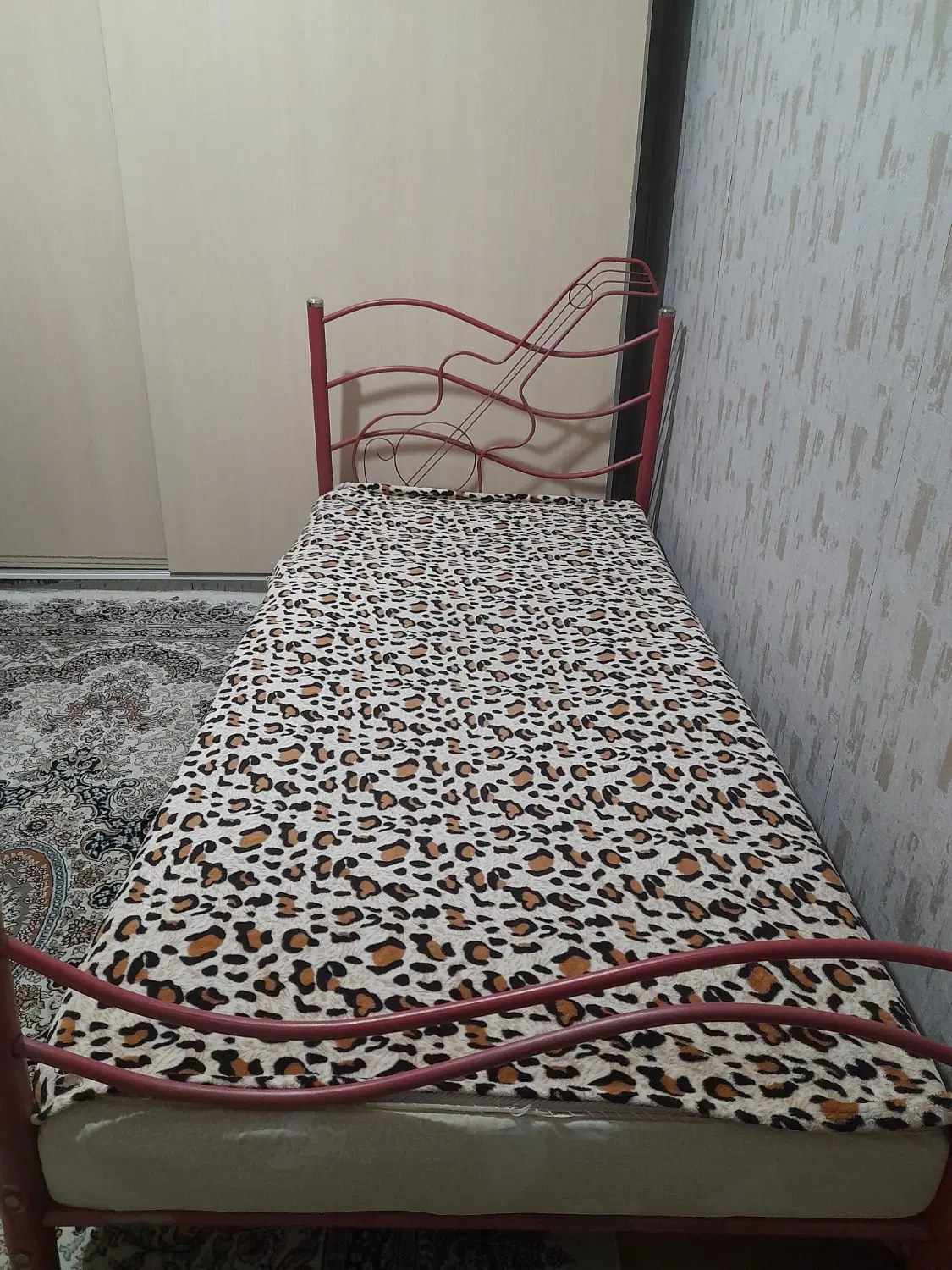 تخت خواب|تخت و سرویس خواب|فردیس, فردیس|دیوار