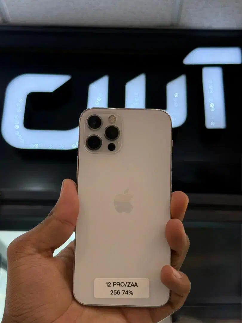 ایفون 12pro|موبایل|شیراز, زند|دیوار