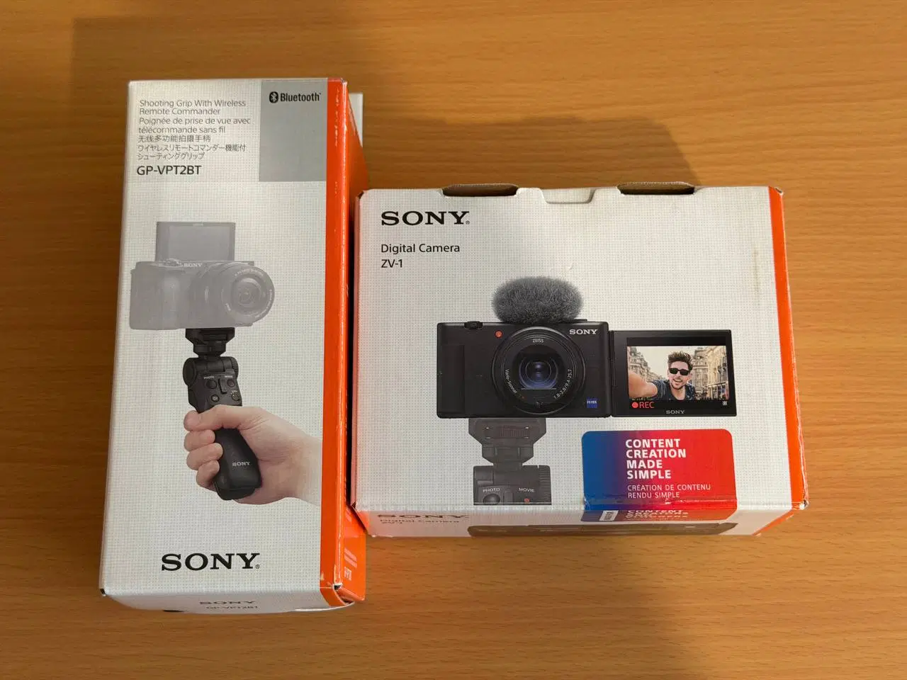 Sony ZV-1 به همراه کیت ولاگری اورجینال|دوربین عکاسی و فیلم‌برداری|تهران, یوسف‌آباد|دیوار