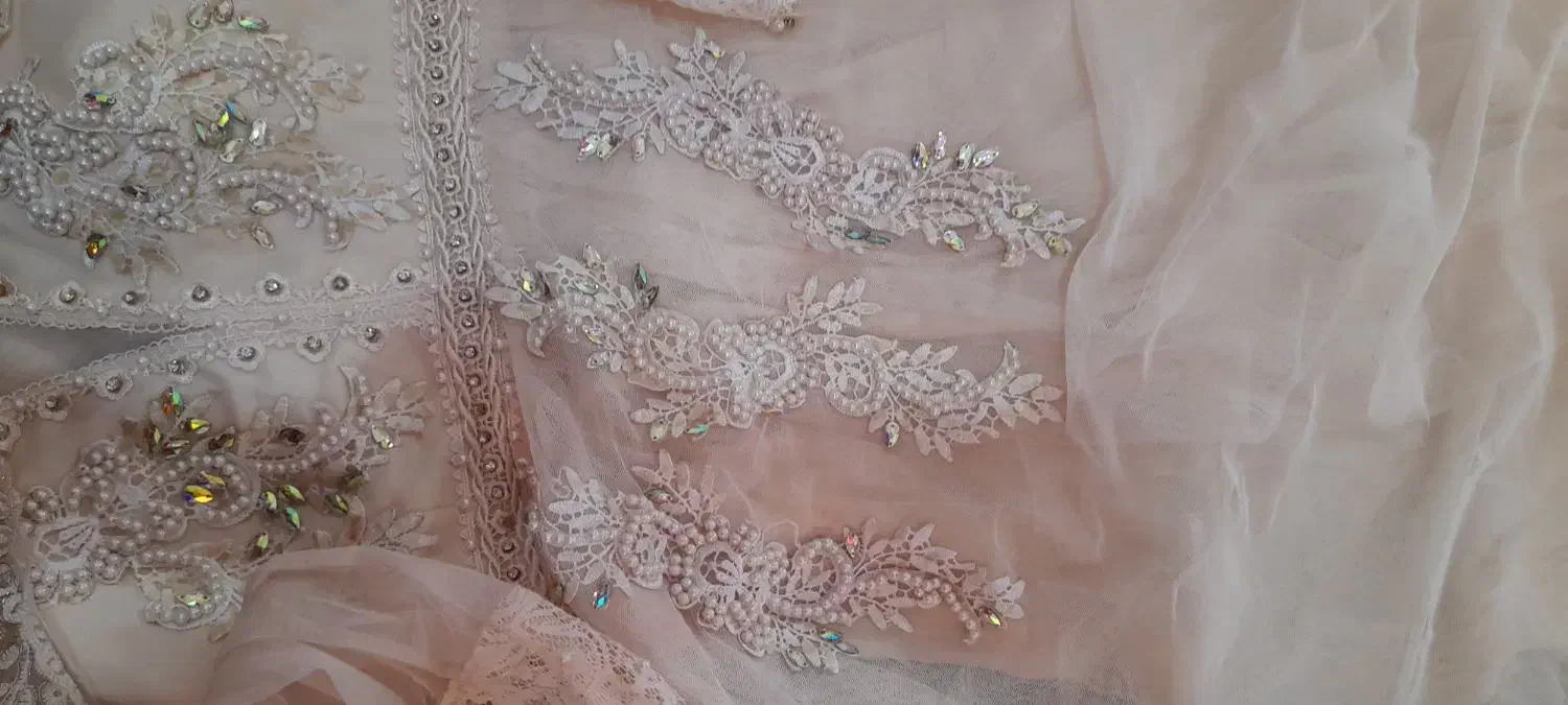 لباس مجلسی|لباس|میبد, |دیوار