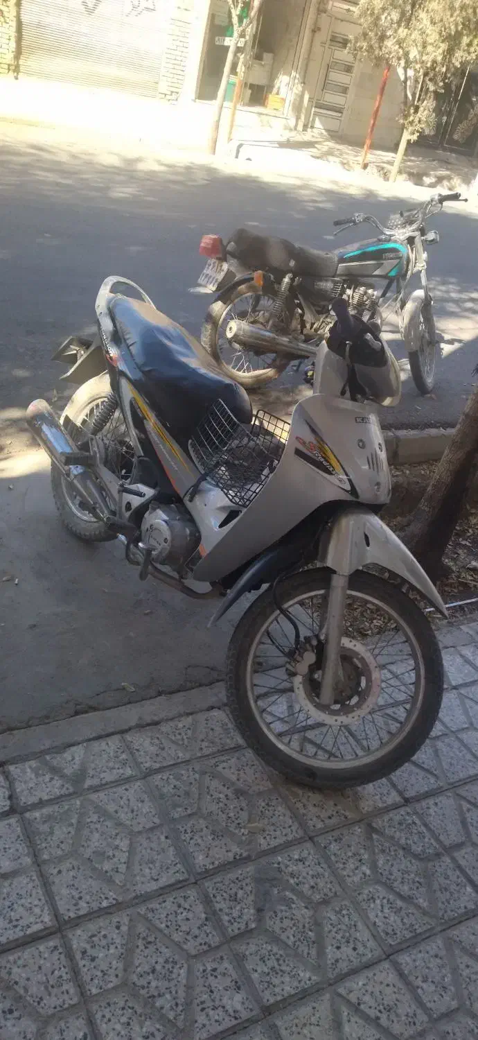 موتور بی کلاج مدل ۸۹|موتورسیکلت|نجف‌آباد, امیرآباد|دیوار