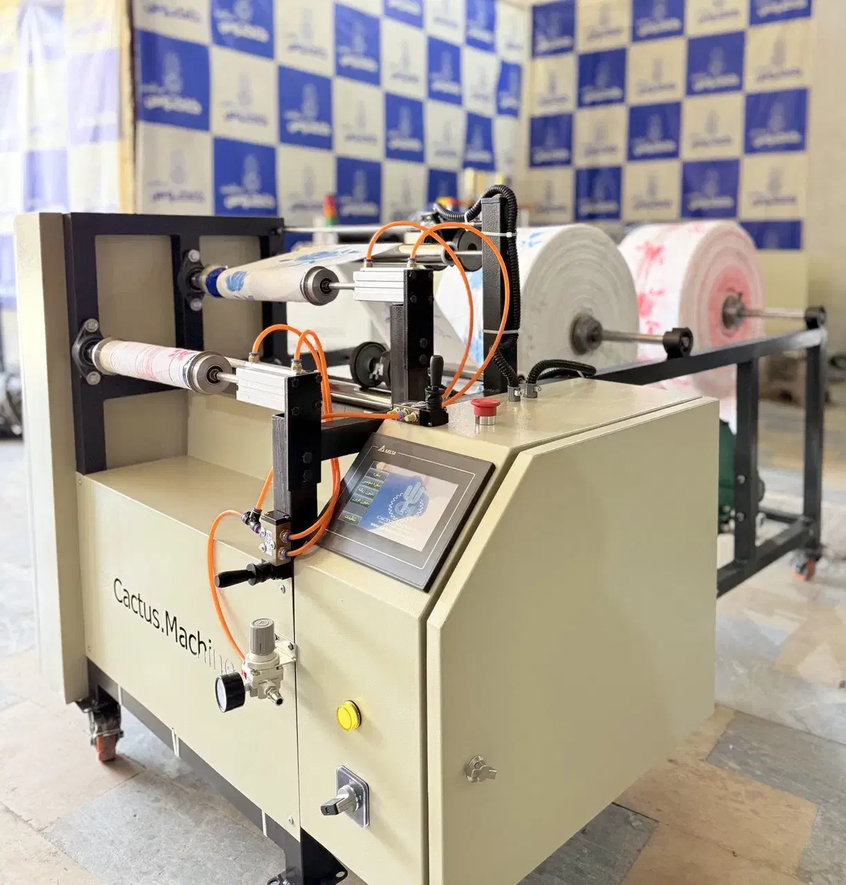 دستگاه رول کن چهار کاره هوشمند|ماشین‌آلات صنعتی|لردگان, |دیوار