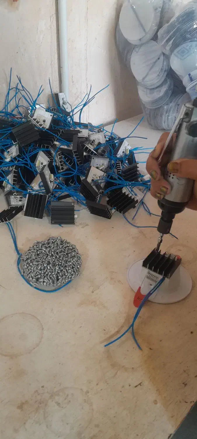 نیرو خانم جهت کار در گارگاه تولیدی|استخدام صنعتی، فنی، مهندسی|نیشابور, فضل|دیوار