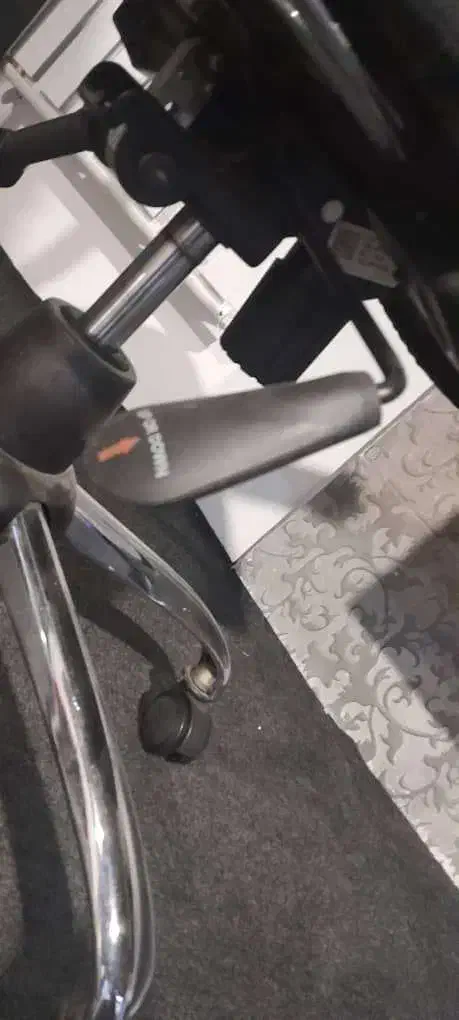 میز و صندلی اداری آرتمن (Artman)|مبلمان اداری|چابکسر, |دیوار