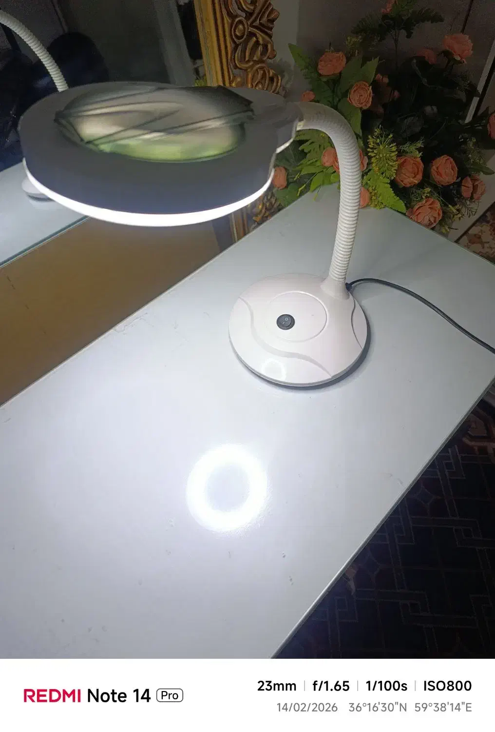 رینگ لایت|لامپ و چراغ|مشهد, کارمندان دوم|دیوار