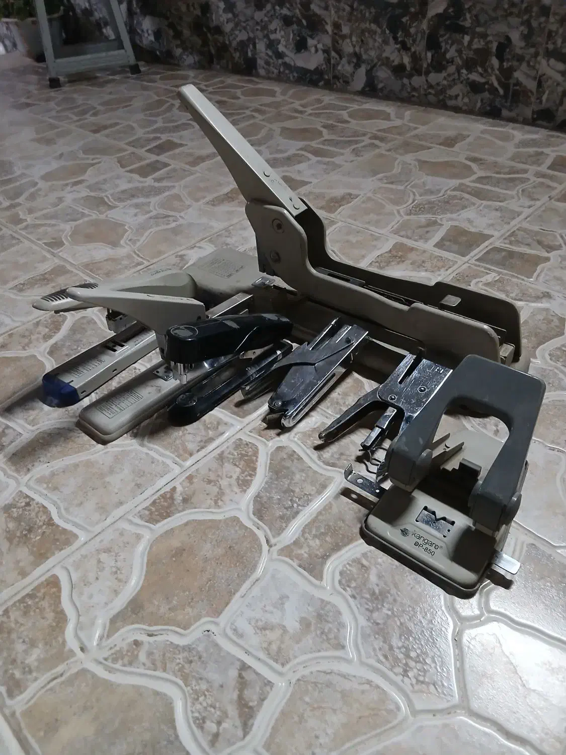 تعمیر انواع  پانچ وماشین دوخت کوچک و بزرگ|خدمات پیشه و مهارت|تربتحیدریه, دیزقند|دیوار