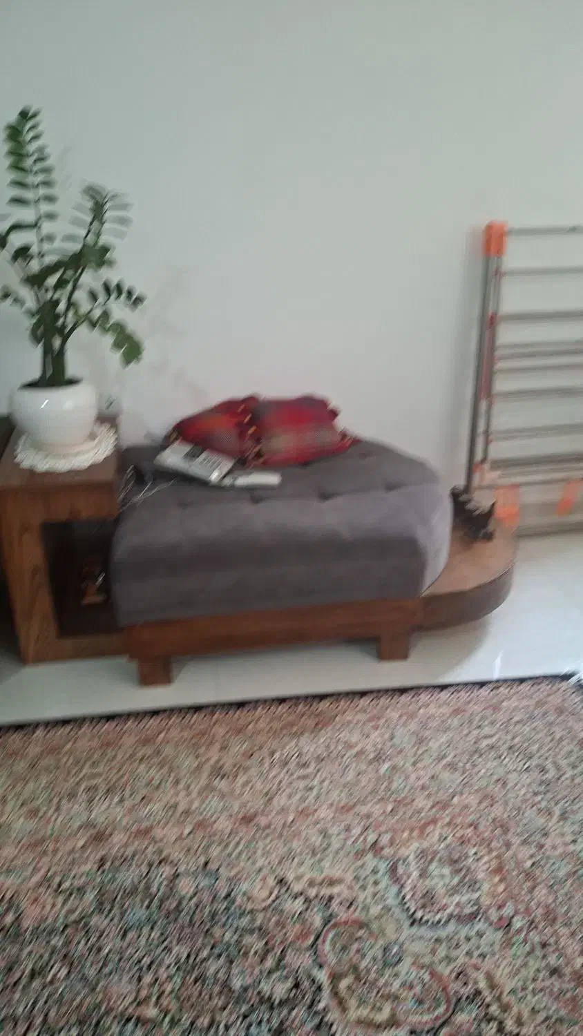 مبل در حد نو|مبلمان خانگی و میز عسلی|صدرا-فارس, فاز ۱|دیوار