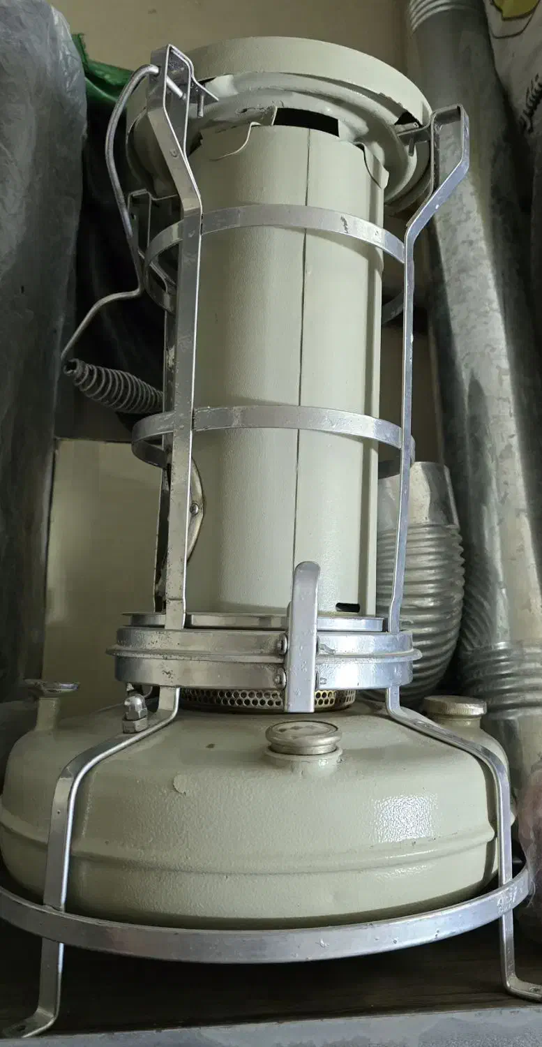 چراغ قدیمی|کلکسیون اشیاء عتیقه|اراک, |دیوار