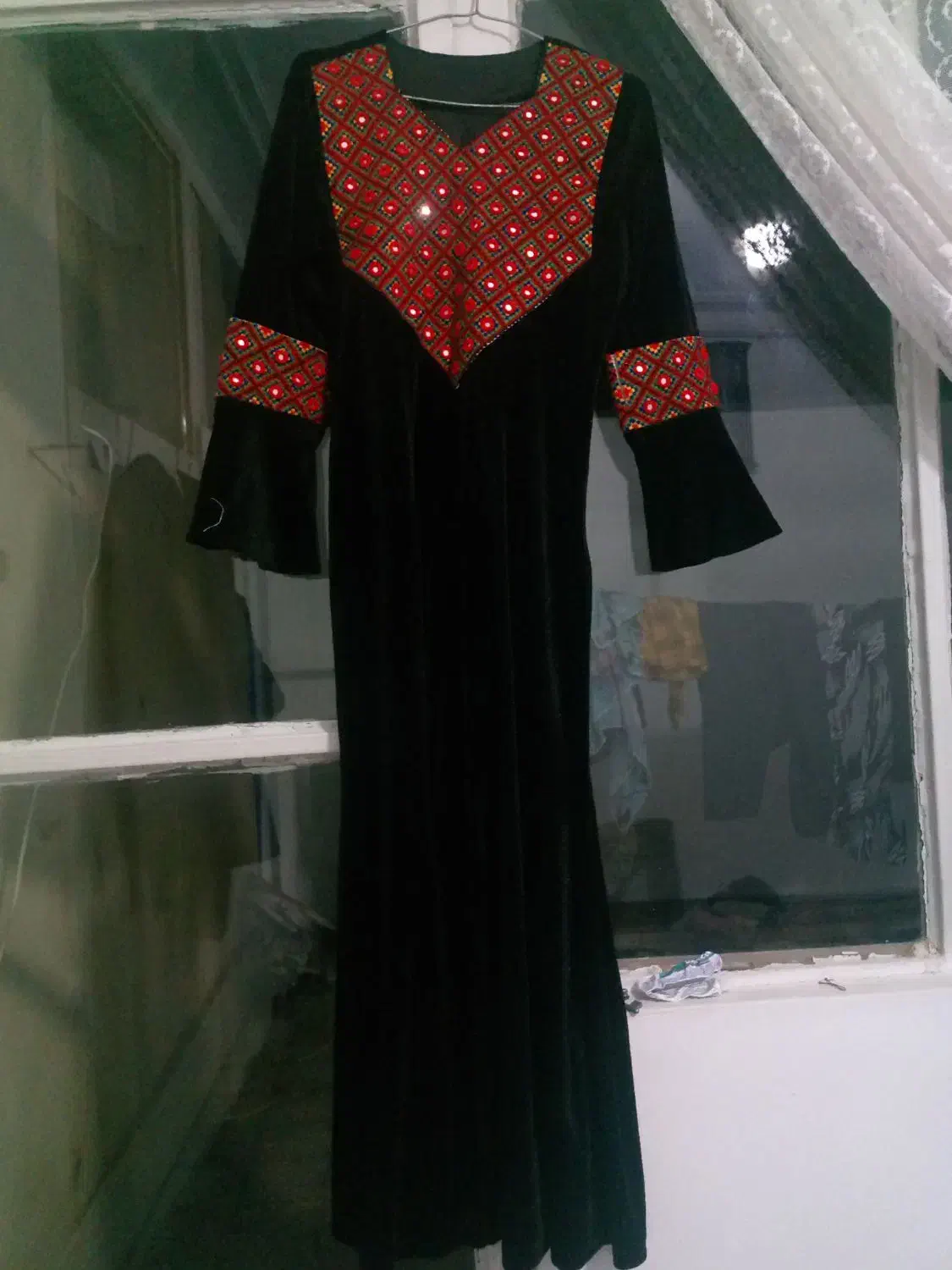 لباس یلدای در حد نو|لباس|قم, شهرک امام حسین|دیوار