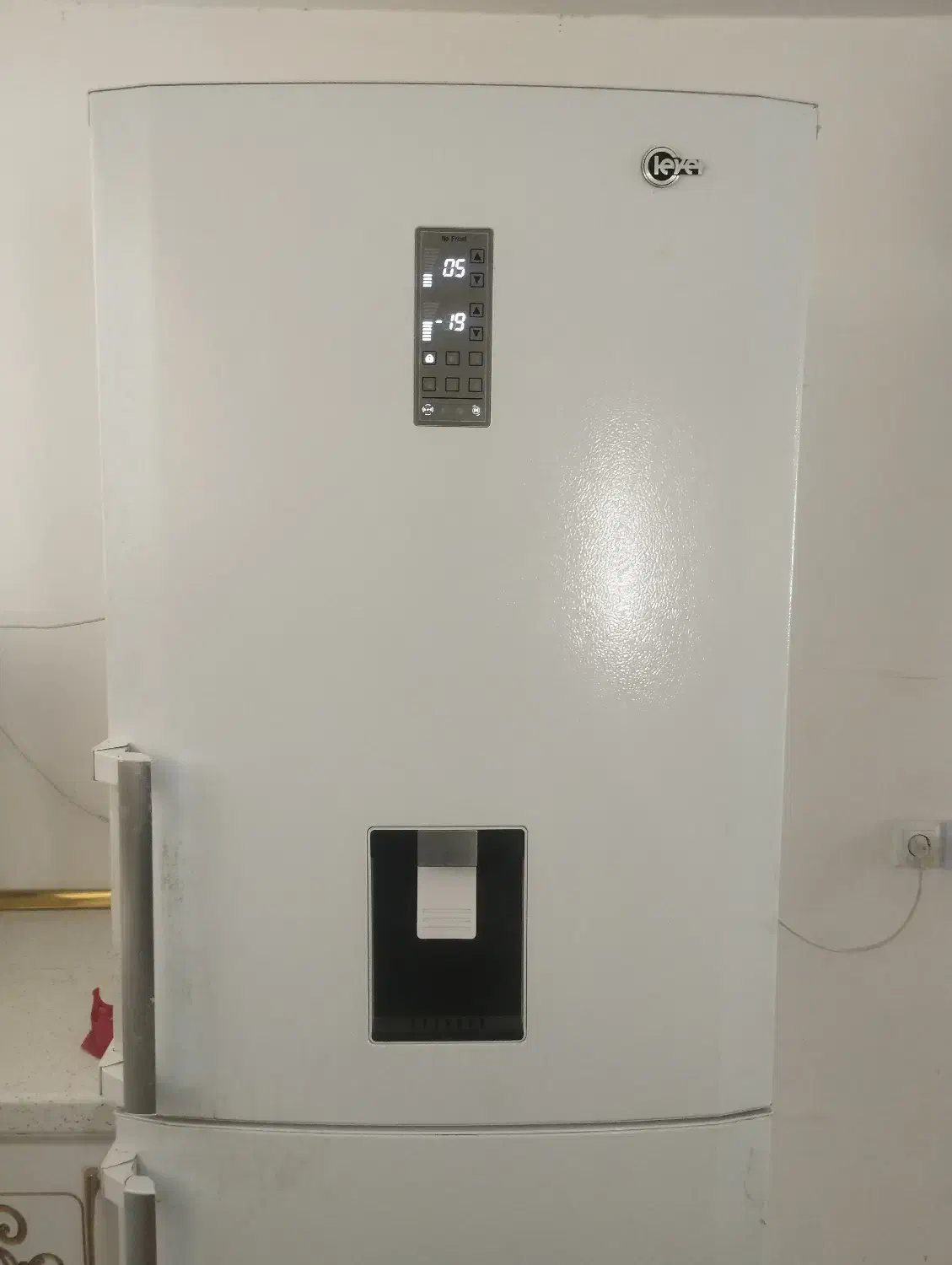 یخچال ۲۷فوت کلور ضد برفک|یخچال و فریزر|گلبهار, شهر جدید گلبهار|دیوار