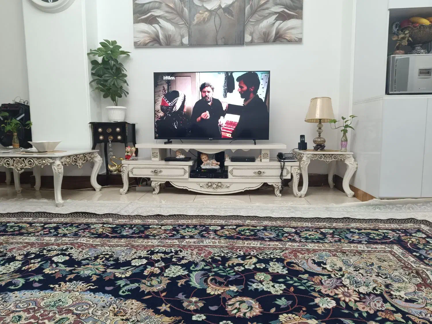 مبل ومیز تی وی وجلو مبلی و ویترین|مبلمان خانگی و میز عسلی|ماهدشت, |دیوار