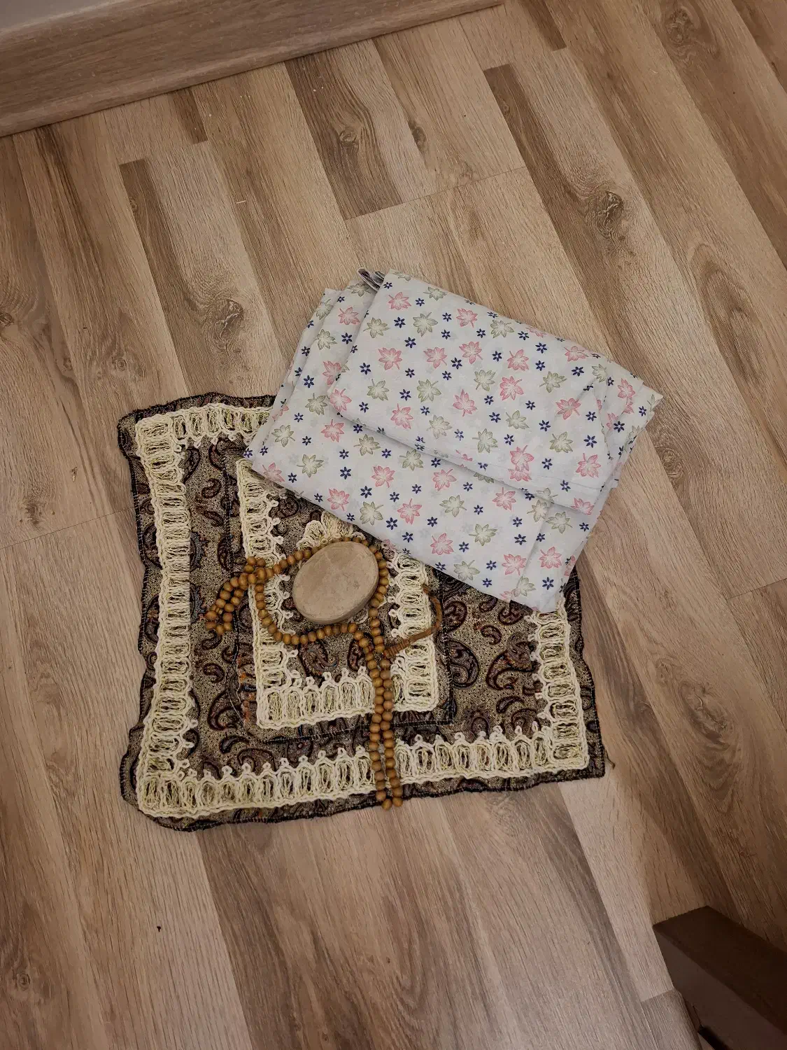 چادر نماز با سجاده|لباس|تهران, حر|دیوار