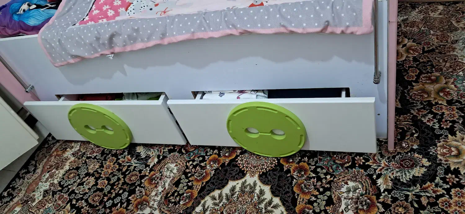 تخت خواب سایز ۱۳۰ در ۷۰|تخت و سرویس خواب|بابل, |دیوار