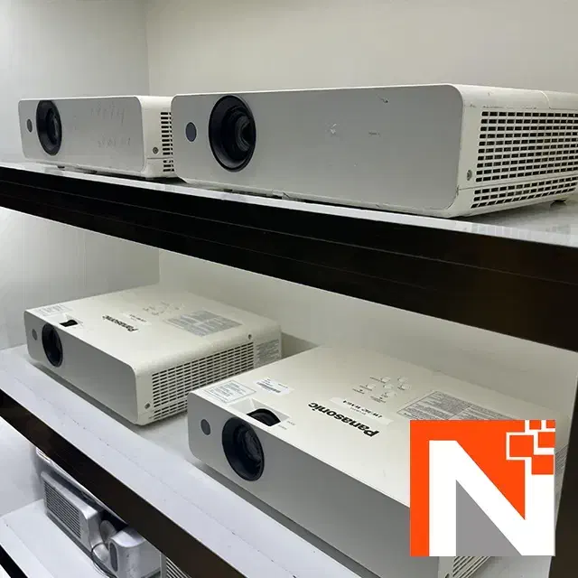 پخش دیتا ویدئو پروژکتور پاناسونیک panasonic LW312|تلویزیون و پروژکتور|مشهد, شاهد (شهرک غرب)|دیوار